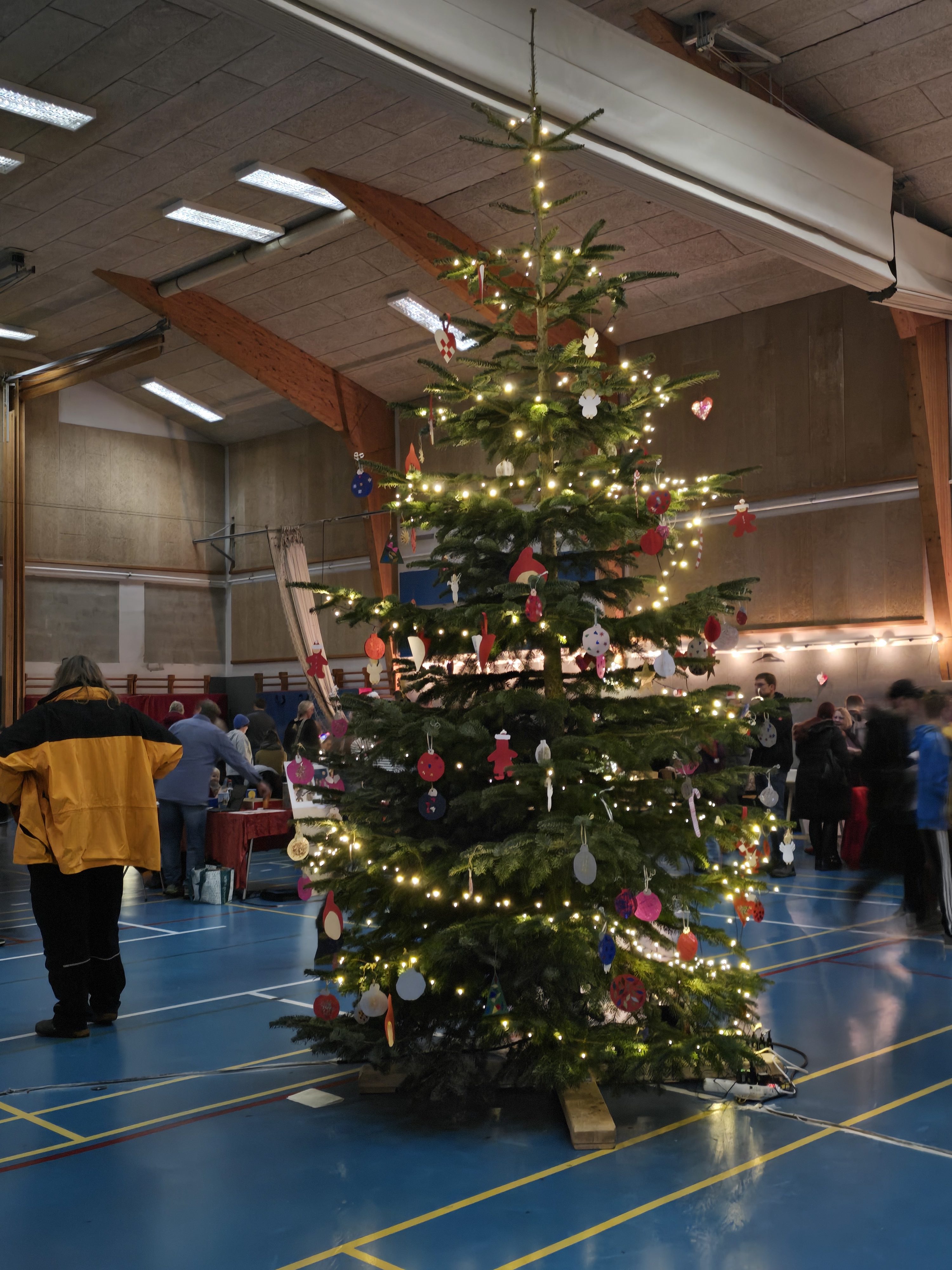 Masser af besøgende i Julebyen