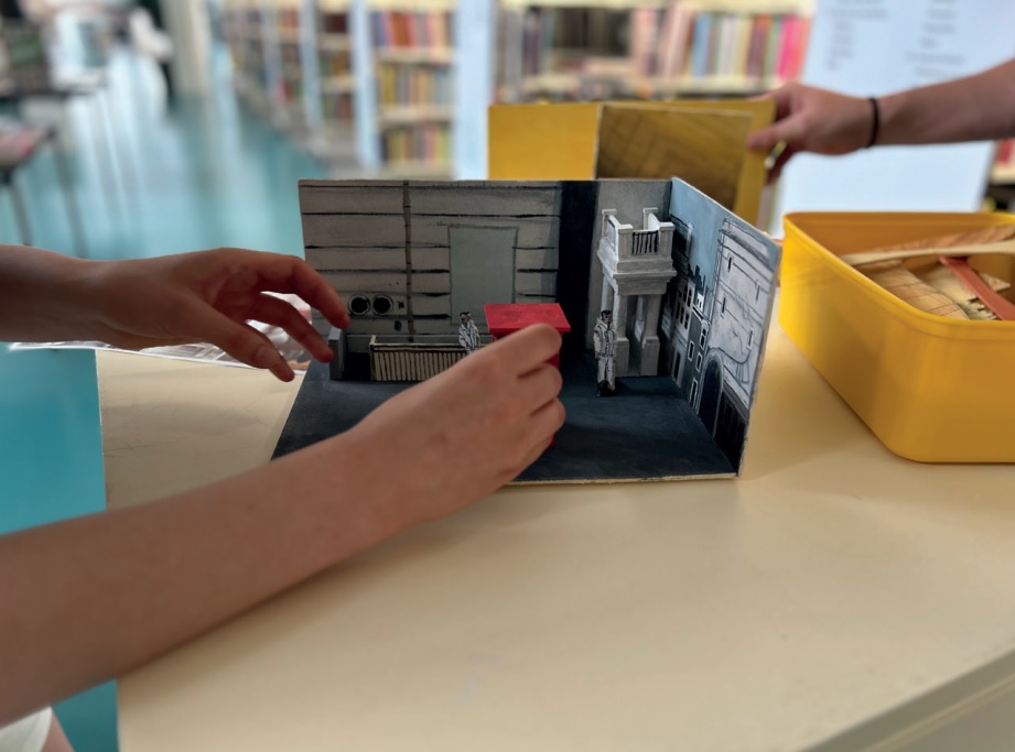 Miniudstilling på biblioteket